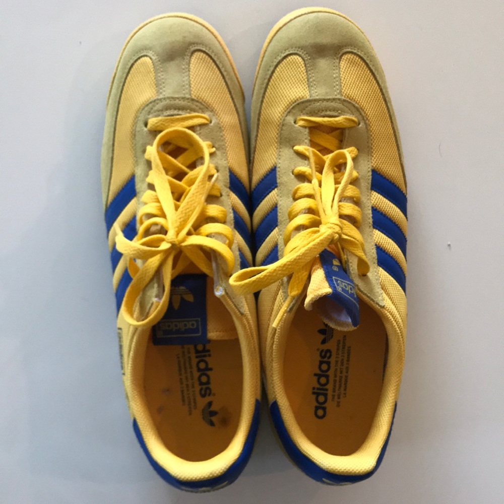 Men’s yellow Adidas Dagon sneakers, size 11 1/2